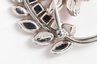 RARE SIGNED VINTAGE SHERMAN PALE PINK RHODIUM BACKED FIGURAL FLOWER BRANCH BROOCH |