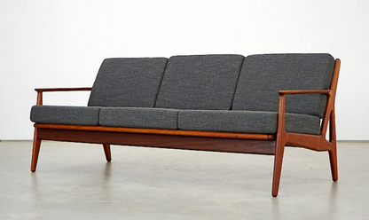 ARNE VODDER for VAMO SODERBERG MOBELFABRIK DENMARK 1950s 1960s 3 SEATER SOLID TEAK WOOD FRAME SCULPTURAL  SOFA COUCH