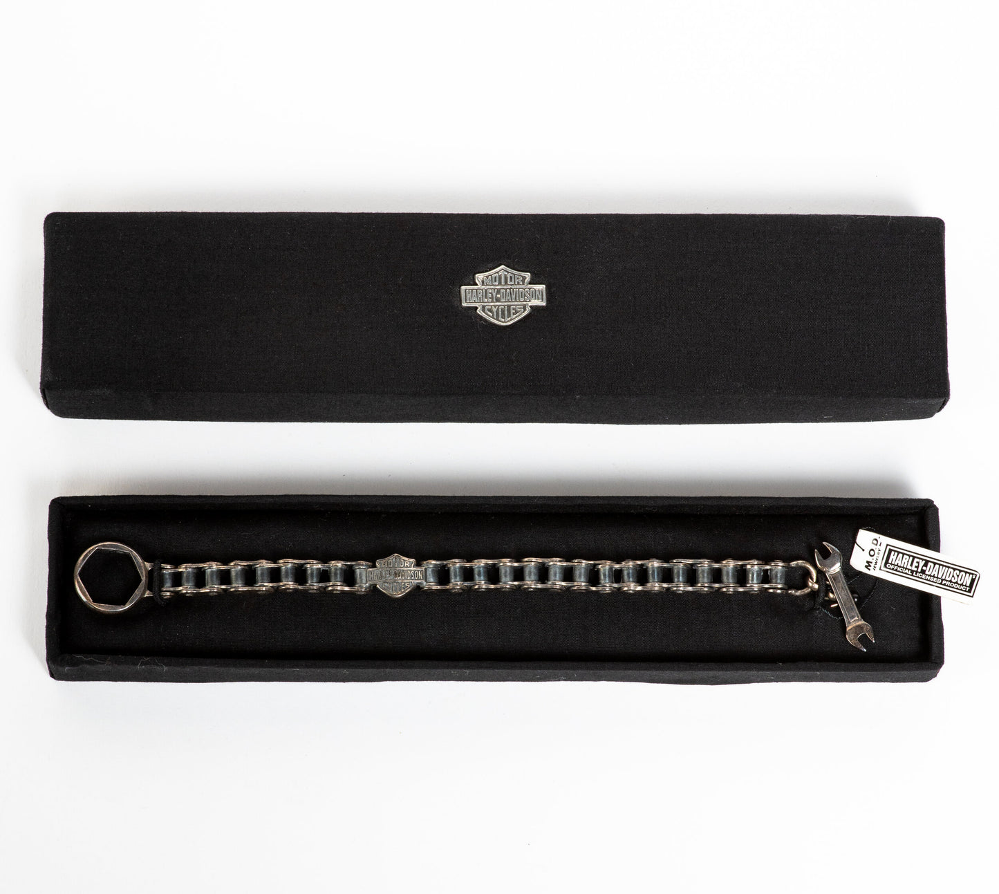 HARLEY DAVIDSON MOTORCYCLE 
BIKE CHAIN 
STERLING BRACELET W/ WRENCH & NUT TOGGLE CLOSURE 
NEW OLD STOCK 
ORIGINAL BOX