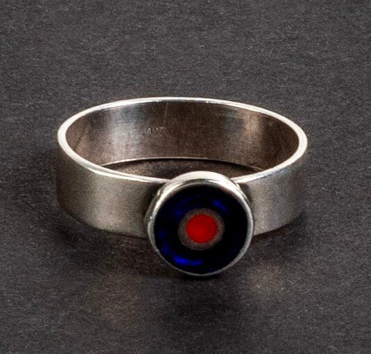 STERLING SILVER RED/BLUE ENAMEL BULLSEYE TARGET MODERNIST STUDIO CRAFT RING SIZE 7.75 - 8