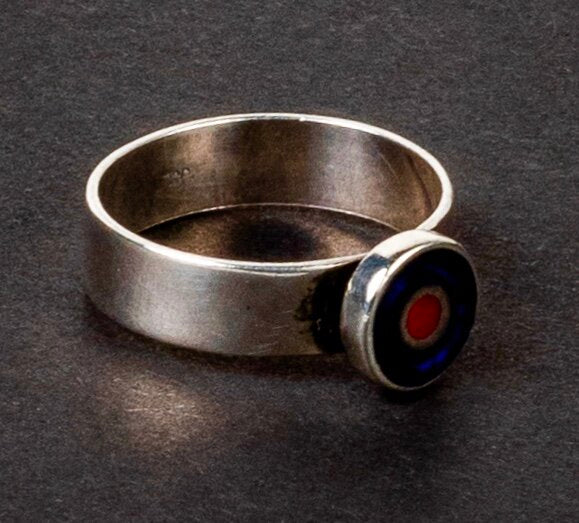 STERLING SILVER RED/BLUE ENAMEL BULLSEYE TARGET MODERNIST STUDIO CRAFT RING SIZE 7.75 - 8