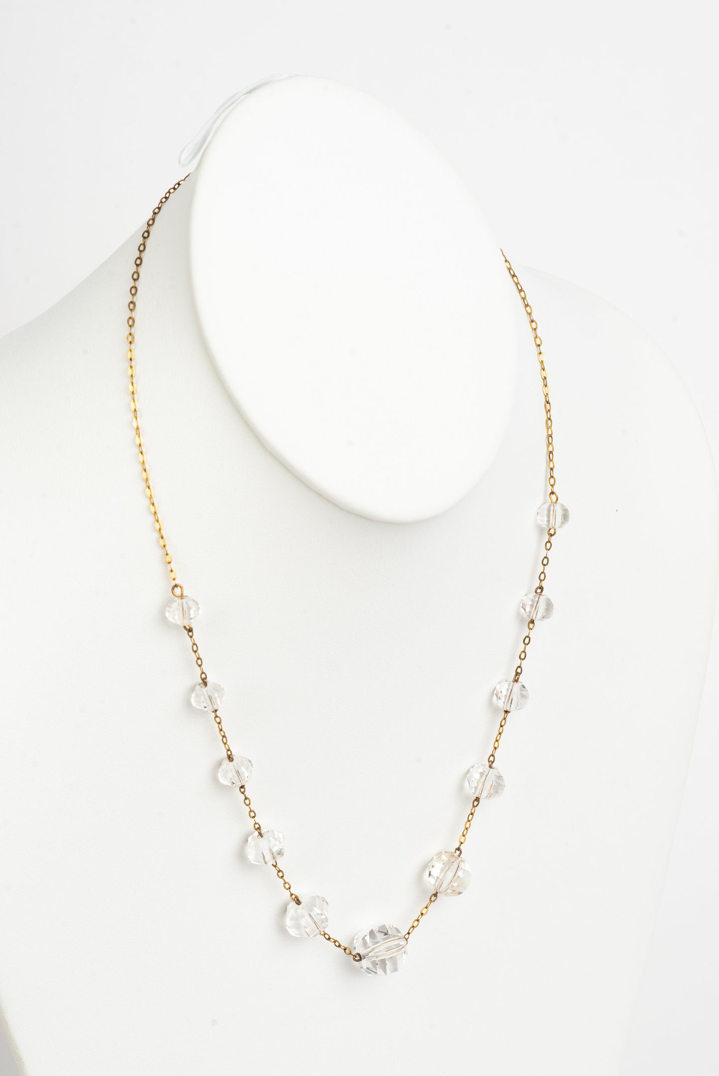 MINIMALIST & ELEGANT GRADUATED CLASSIC CUT CRYSTAL GOLDTONE CHAIN NECKLACE