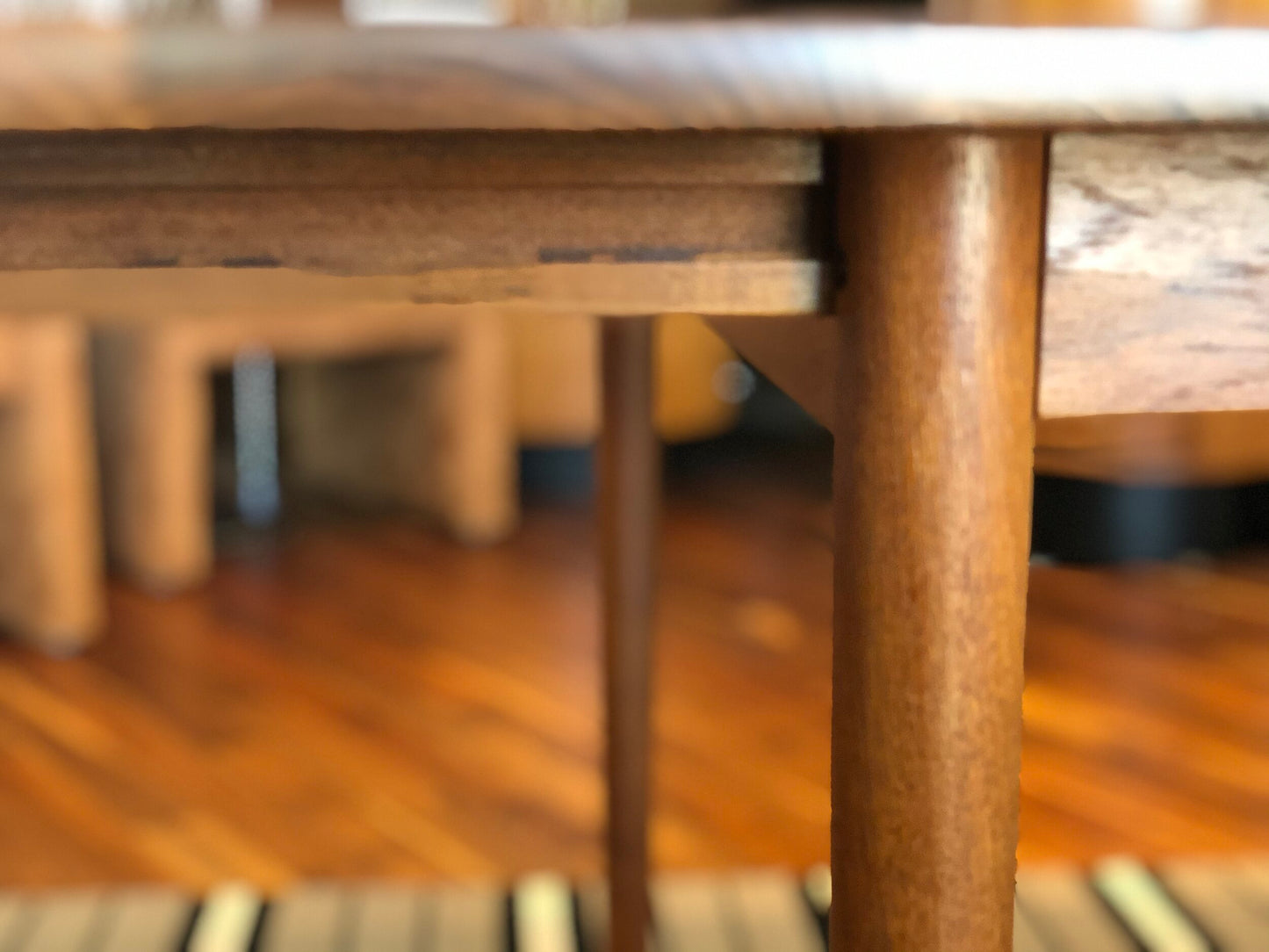 FRANCE & SON
SOLID TEAK 
MADE IN DENMARK   EXPANDING 
DINING TABLE
