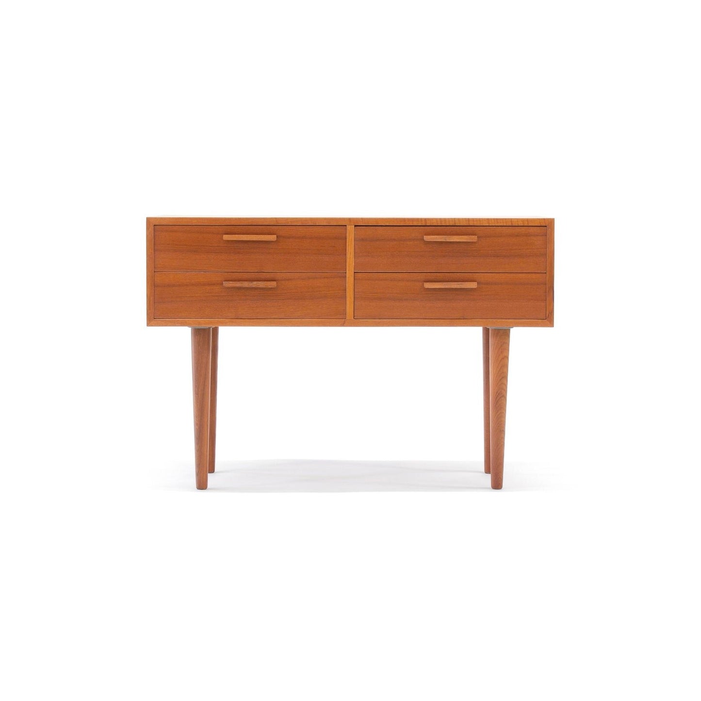 TEAK 4 DRAWER 
ENTRY, SIDE OR BEDSIDE TABLE 
BY 
KAI KRISTIANSEN
