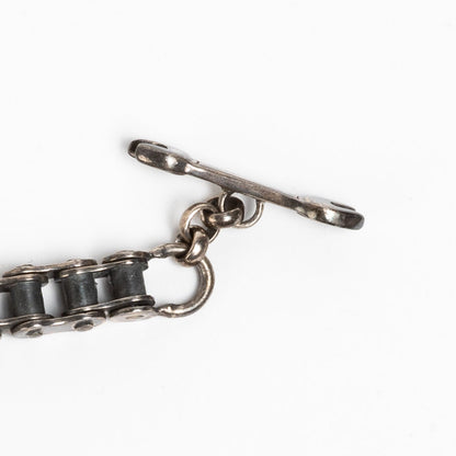 HARLEY DAVIDSON MOTORCYCLE 
BIKE CHAIN 
STERLING BRACELET W/ WRENCH & NUT TOGGLE CLOSURE 
NEW OLD STOCK 
ORIGINAL BOX