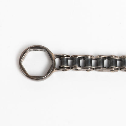 HARLEY DAVIDSON MOTORCYCLE 
BIKE CHAIN 
STERLING BRACELET W/ WRENCH & NUT TOGGLE CLOSURE 
NEW OLD STOCK 
ORIGINAL BOX