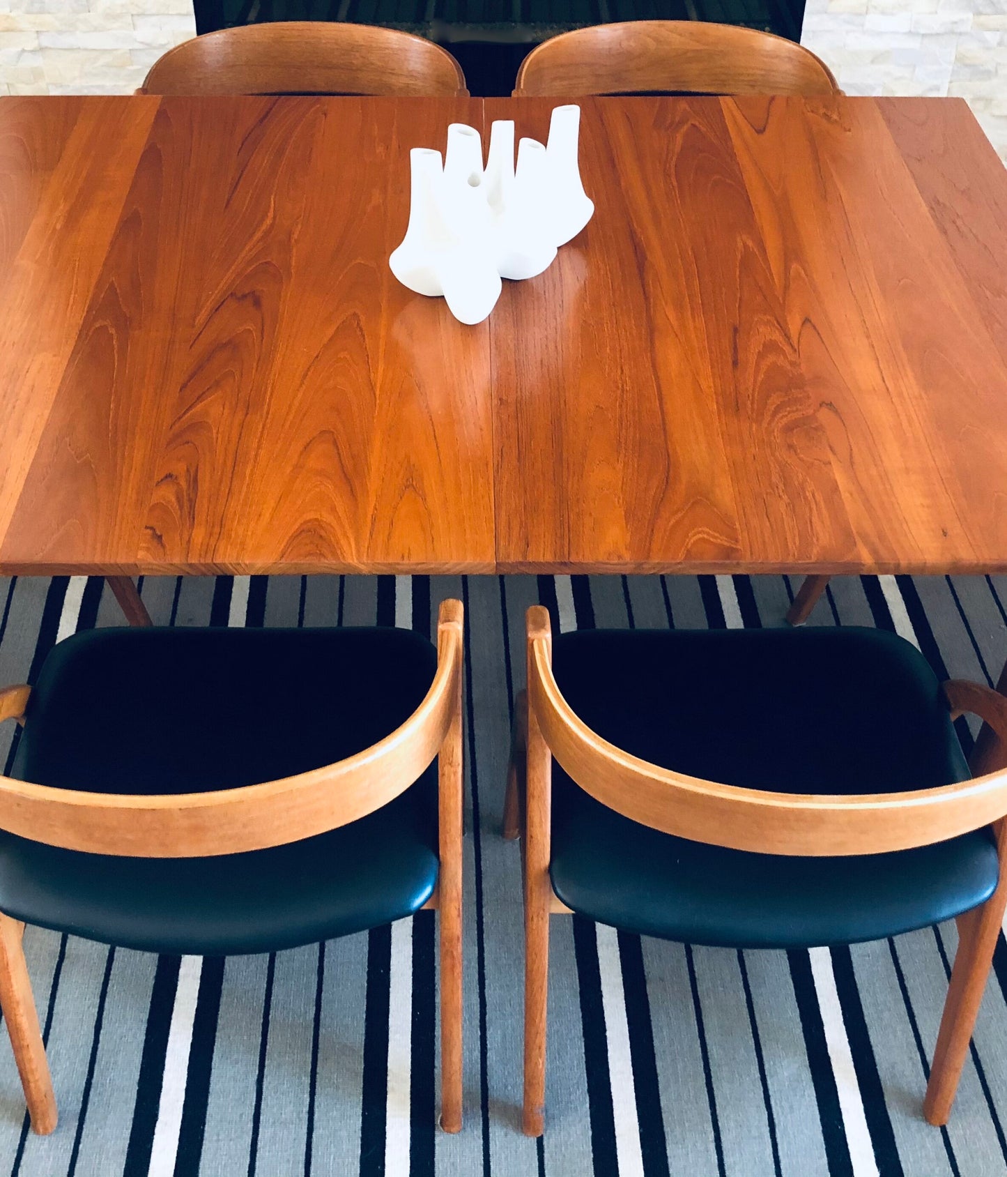 FRANCE & SON
SOLID TEAK 
MADE IN DENMARK   EXPANDING 
DINING TABLE