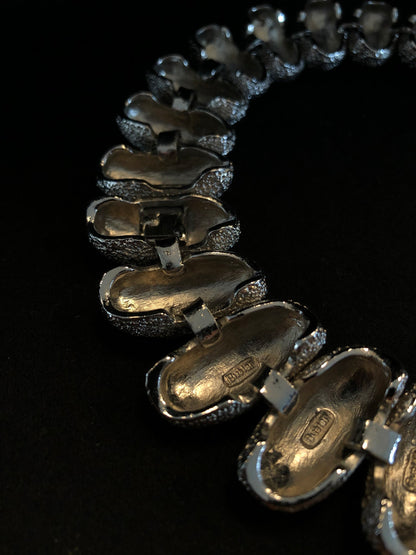 BOLD SILVERTONE NECKLACE