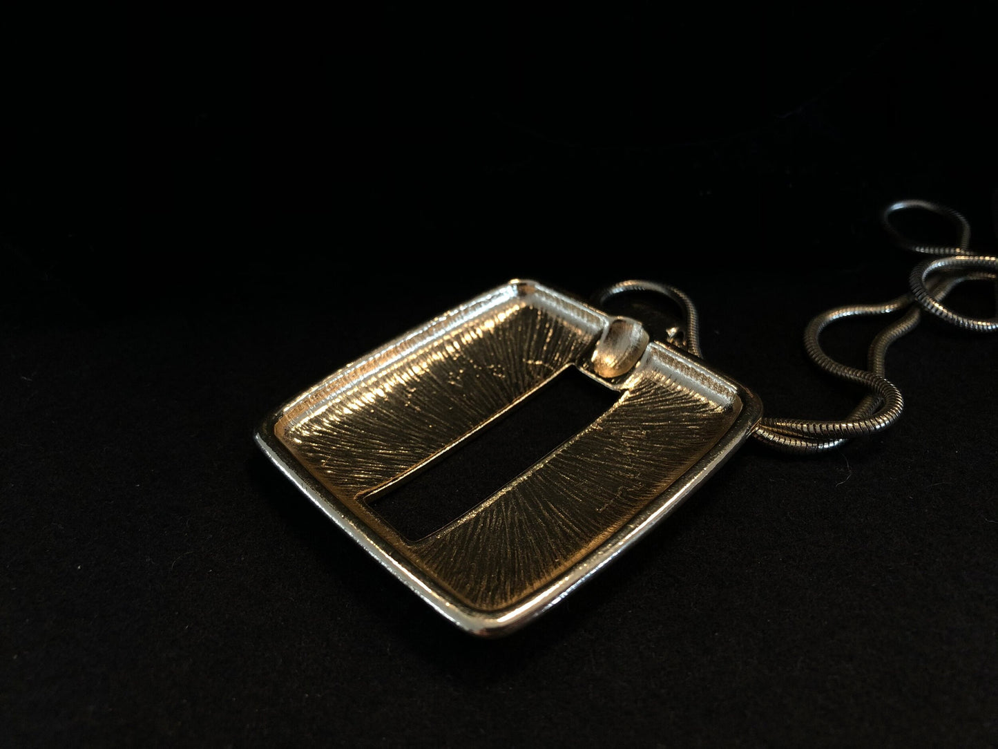 MONET 1980s SQUARE GOLDTONE & ENAMEL NECKLACE