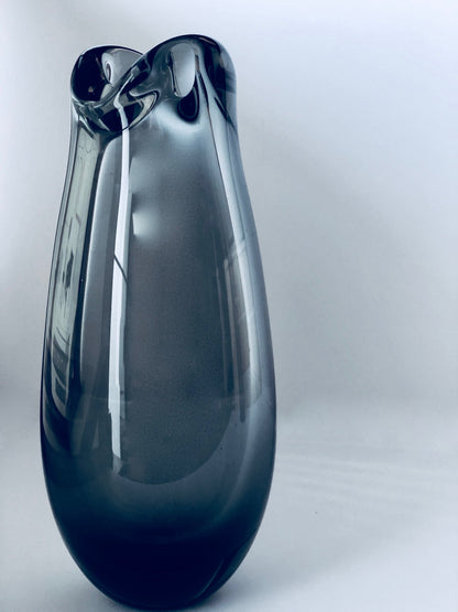 PER LUTKEN for HOLMEGAARD DENMARK HEAVY SMOKY HANDBLOWN GLASS SCULPTURAL VASE