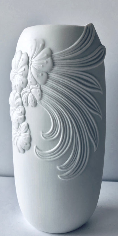 FLORAL WHITE MATTE PORCELAIN VASE KAISER GERMANY