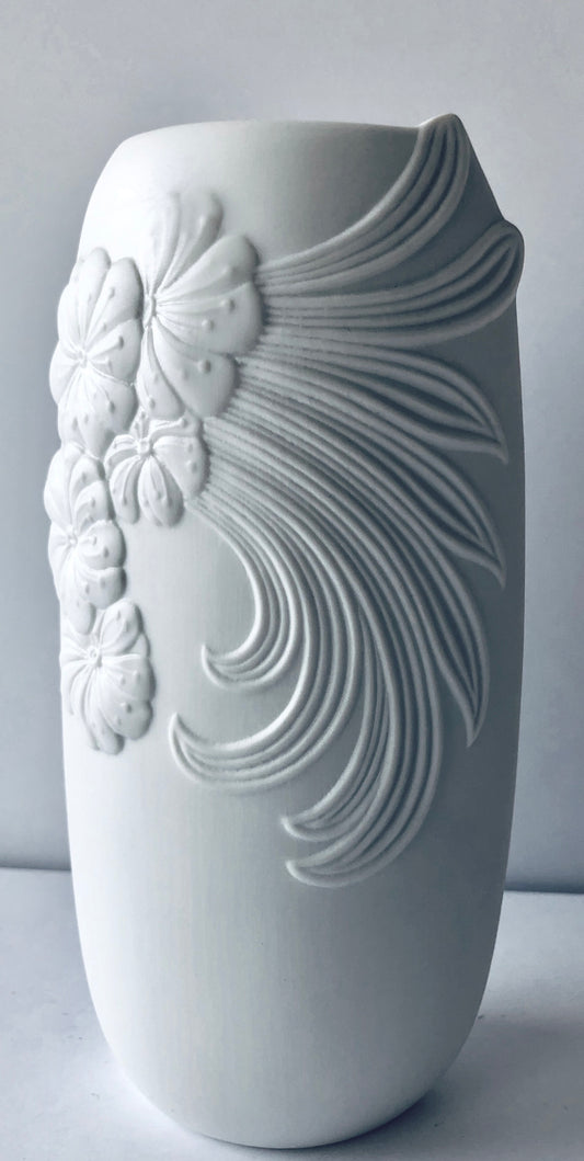 FLORAL WHITE MATTE PORCELAIN VASE KAISER GERMANY