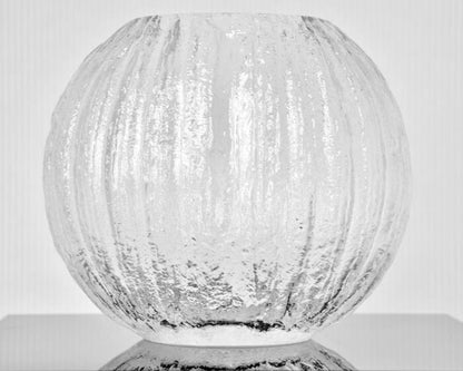 IITTALA FINLAND ICY CRYSTAL GLASS VASE 'MINORA'  MASTER TIMO SARPANEVA